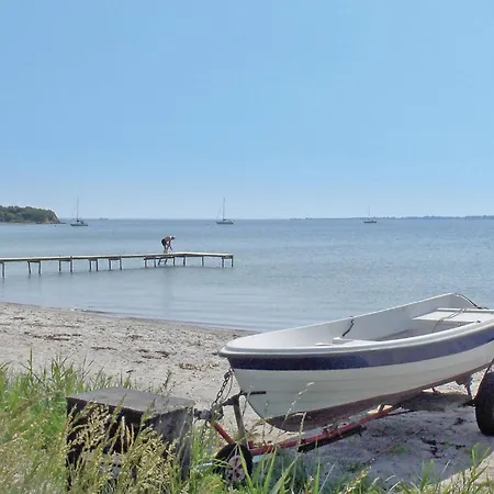 Сasa de vacaciones In With Kitchen Fåborg