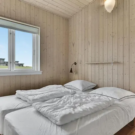 Holiday home 93 With Hot Tub Faaborg