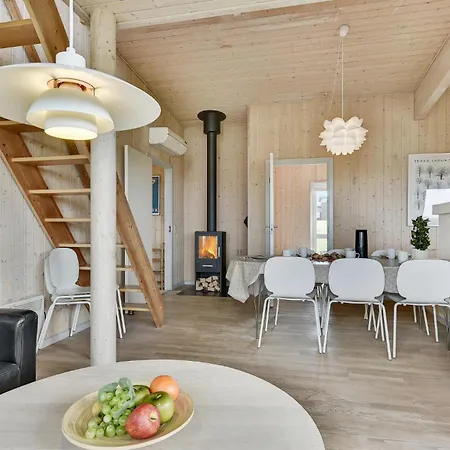 Nice Home In Faaborg With Kitchen *