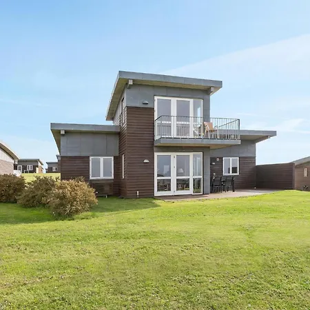 Holiday home 93 With Hot Tub