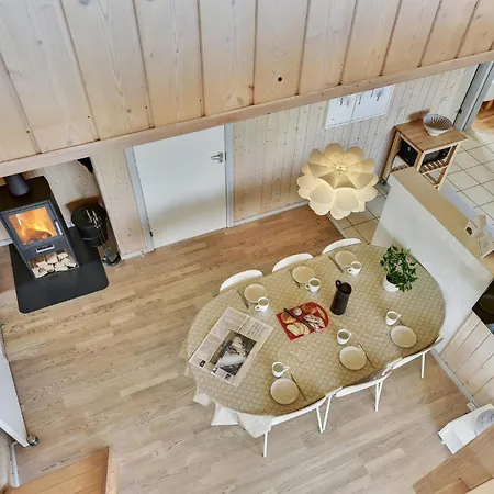 Nice Home In Faaborg With Kitchen Tatil Evi