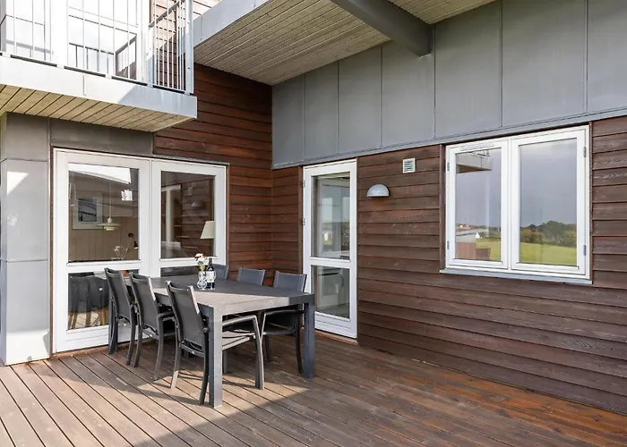 93 With Hot Tub * Fåborg